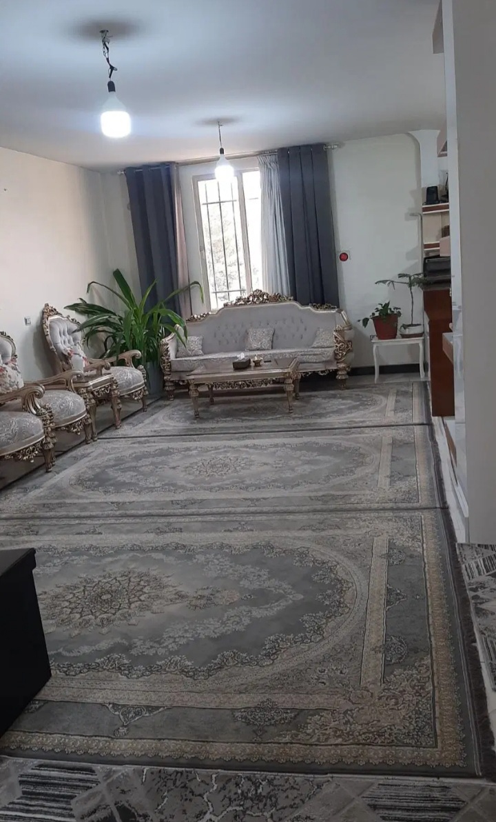 واحد۱۰۰متری فروش شهرک ناز .