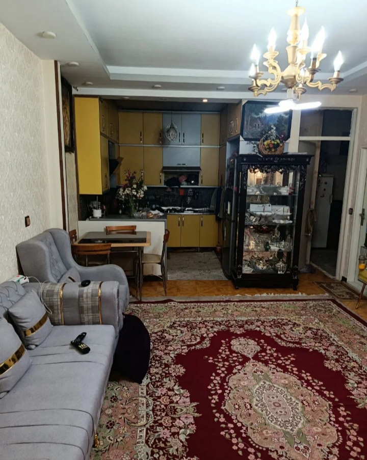واحد۶۸متری طبقه همکف .