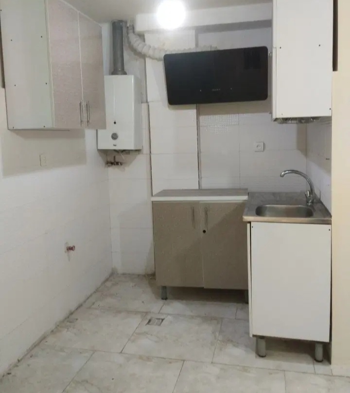 آپارتمان ۴۰متری دربلواردکترحسابی .