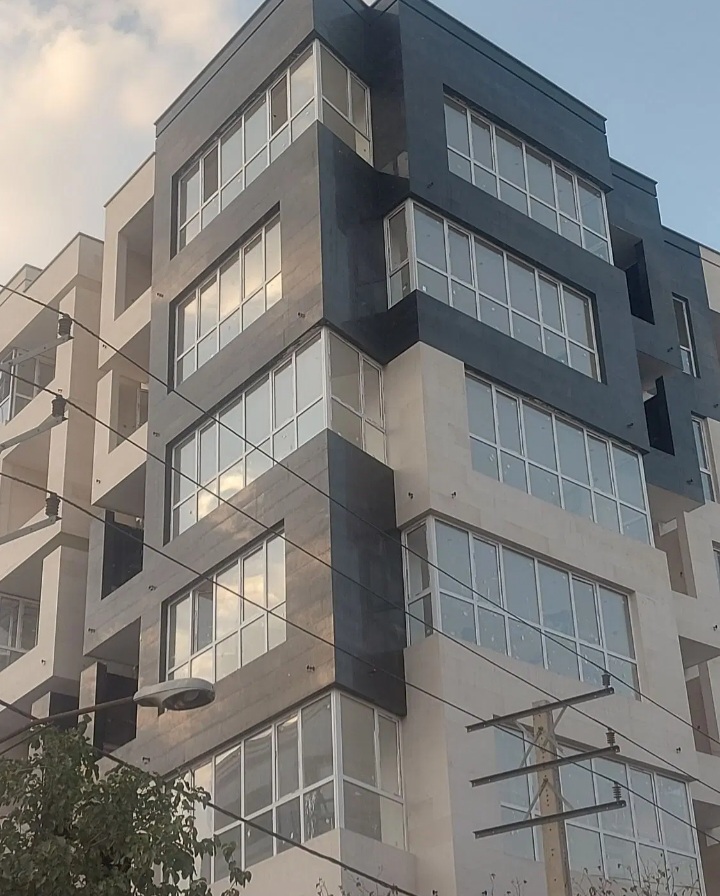 آپارتمان ۱۴۵متری،متری ۱۲۰میلیون .