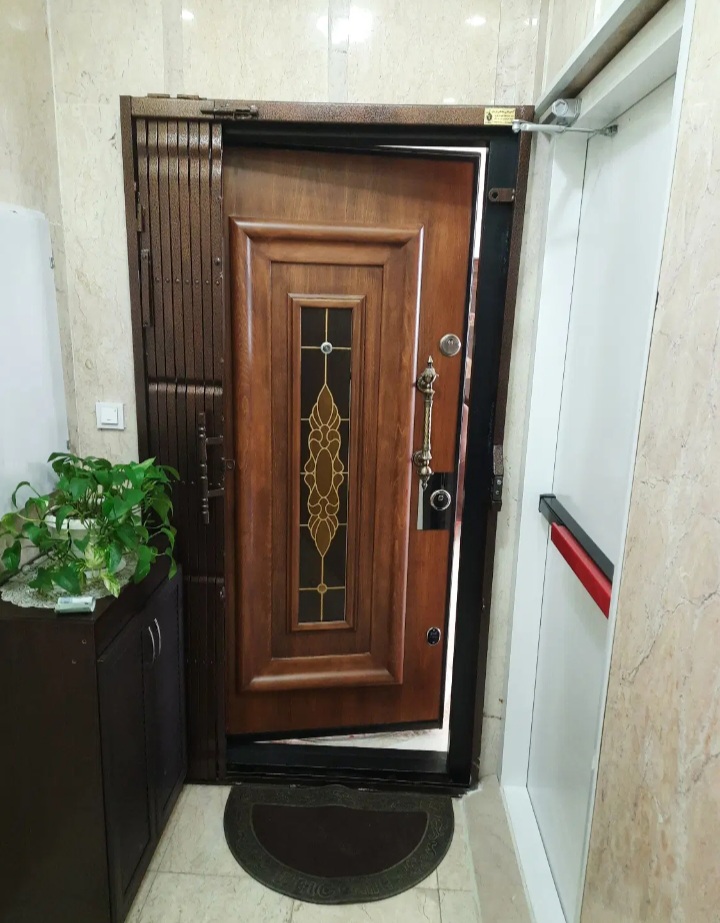 فروش واحد۱۴۹متری درواریانشهر .