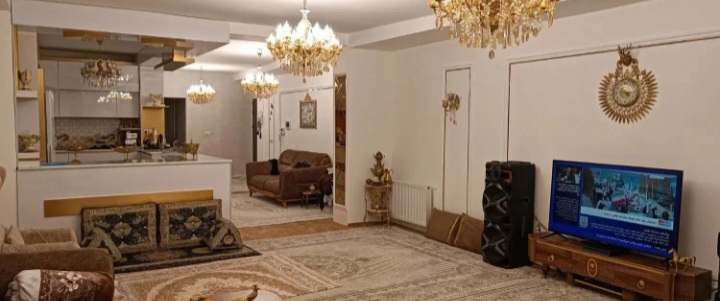 واحد۱۱۰متری دوطرف نورگیر .
