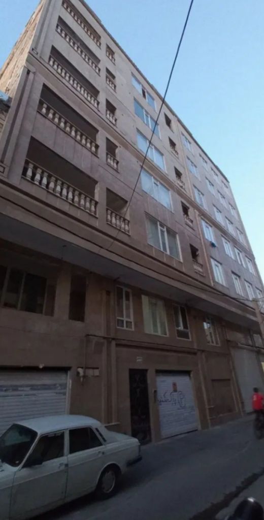 واحد۱۱۰متری دوطرف نورگیر .