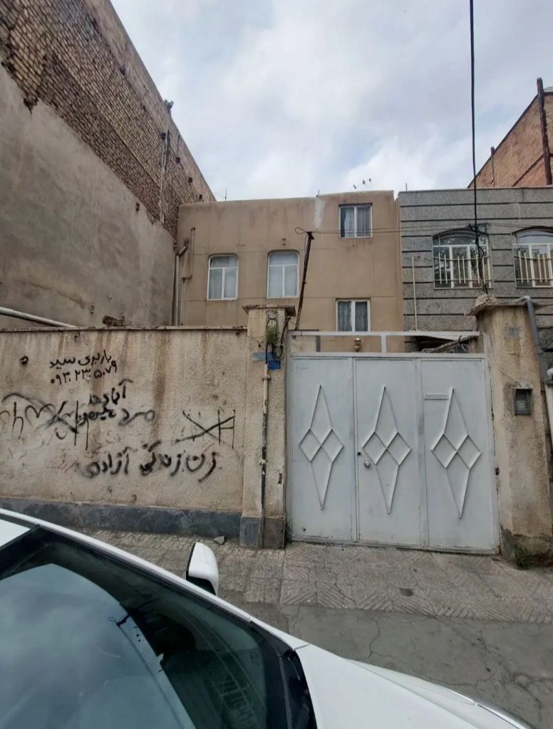 ویلایی دوطبقه زمین ۱۲۹متذ مناسب ساخت و ساز.
