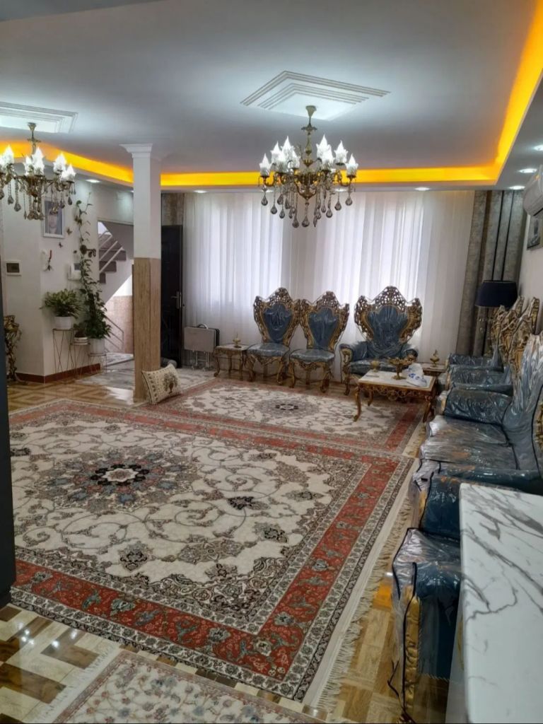 خانه ۲طبقه ویلایی هرکدام ۱۰۰متر ۲خواب.