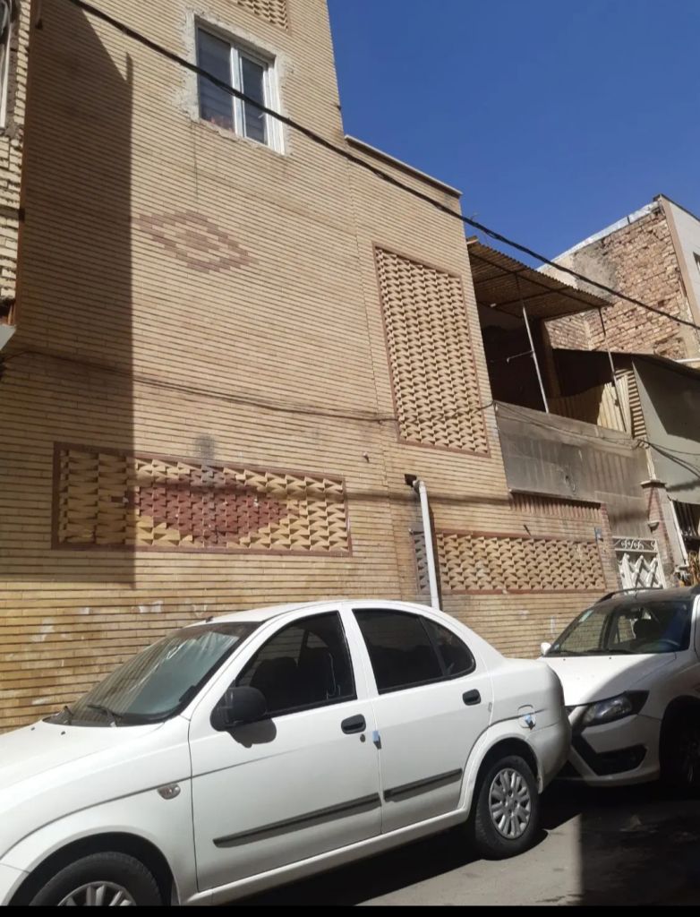 ویلایی ۵۰متری در دو طبقه.