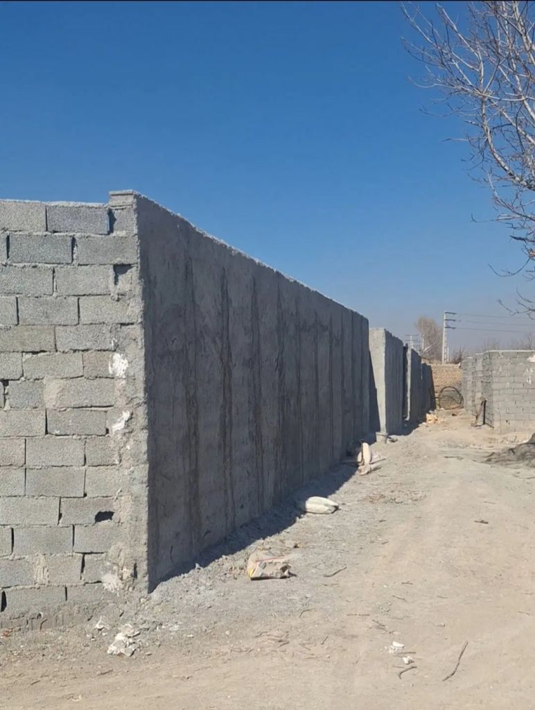 زمین ویلایی.