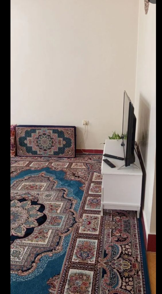 واحد فروشی کوچه گلستان.
