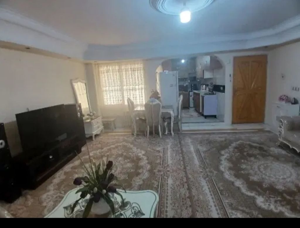 ۷۲متری ۲خواب طبقه دوم گل مریم.