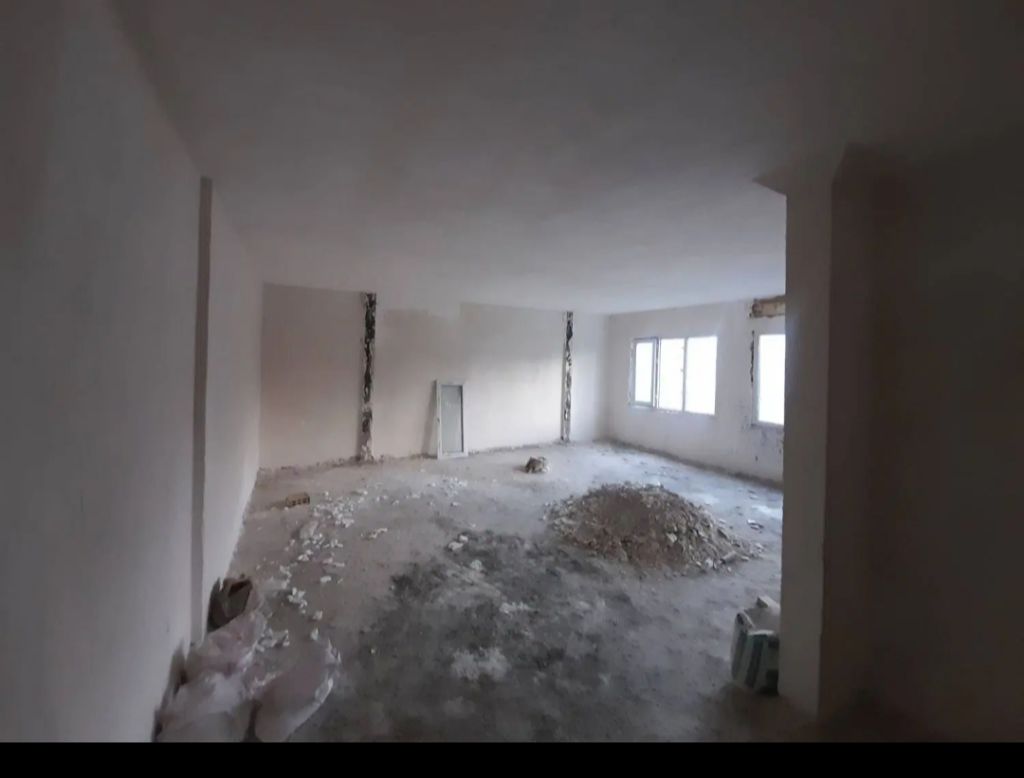 100و ۶۵متری ۲ خواب بر خیابان شریفی در حال ساخت.