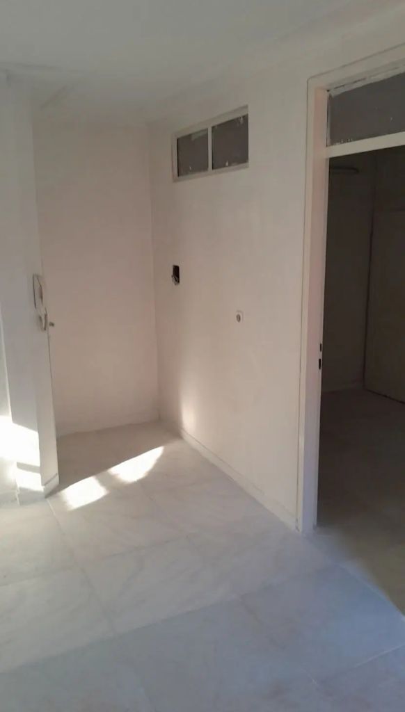 آپارتمان اطلس غربی.
