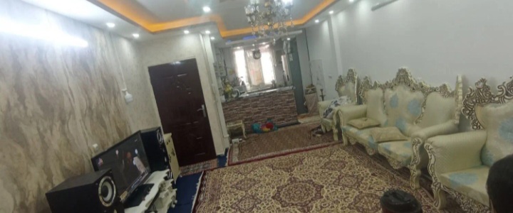 یه واحد به فروش میرسد .