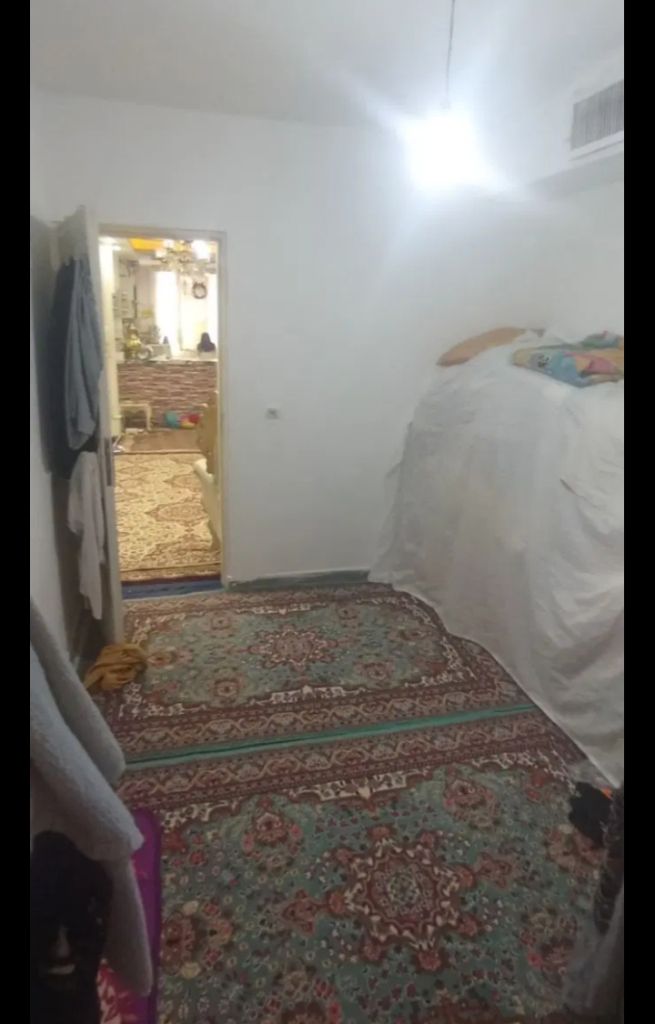 یه واحد به فروش میرسد .