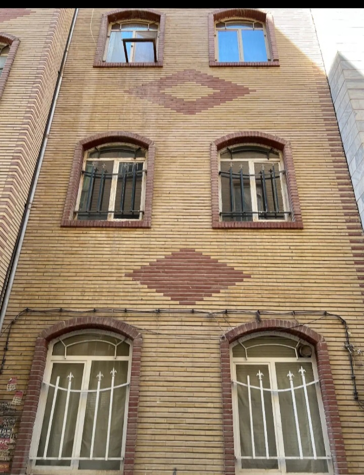 آپارتمان ۵۰متری طبقه دوم .