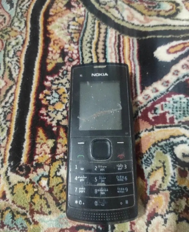 نوکیا x1 .